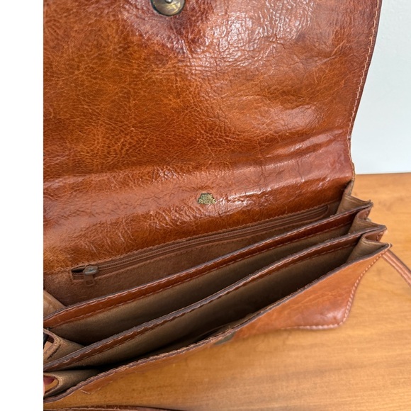 The Bridge Vintage Italian Leather Crossbody Bag Made in Italy - Picture 9 of 11